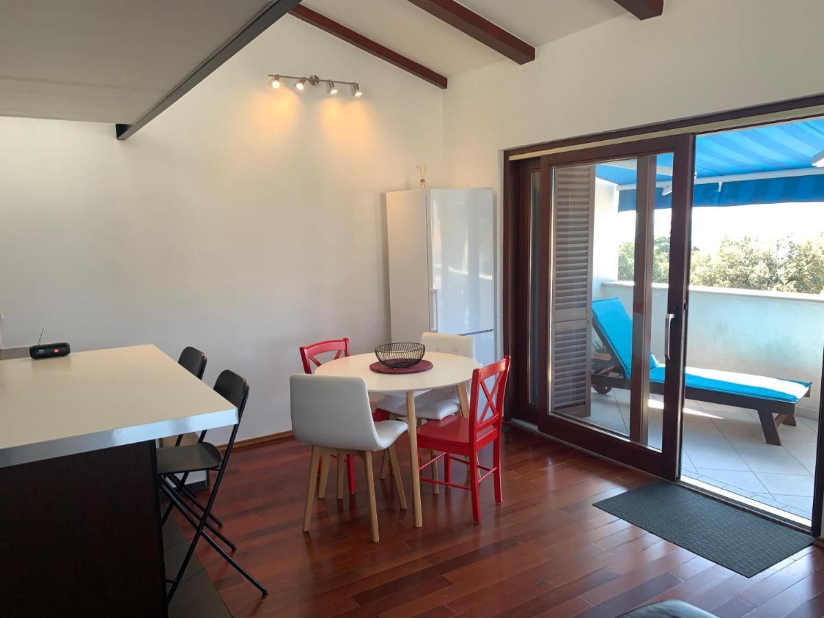 Seaside Apartments Petar Đảo Krk Ngoại thất bức ảnh