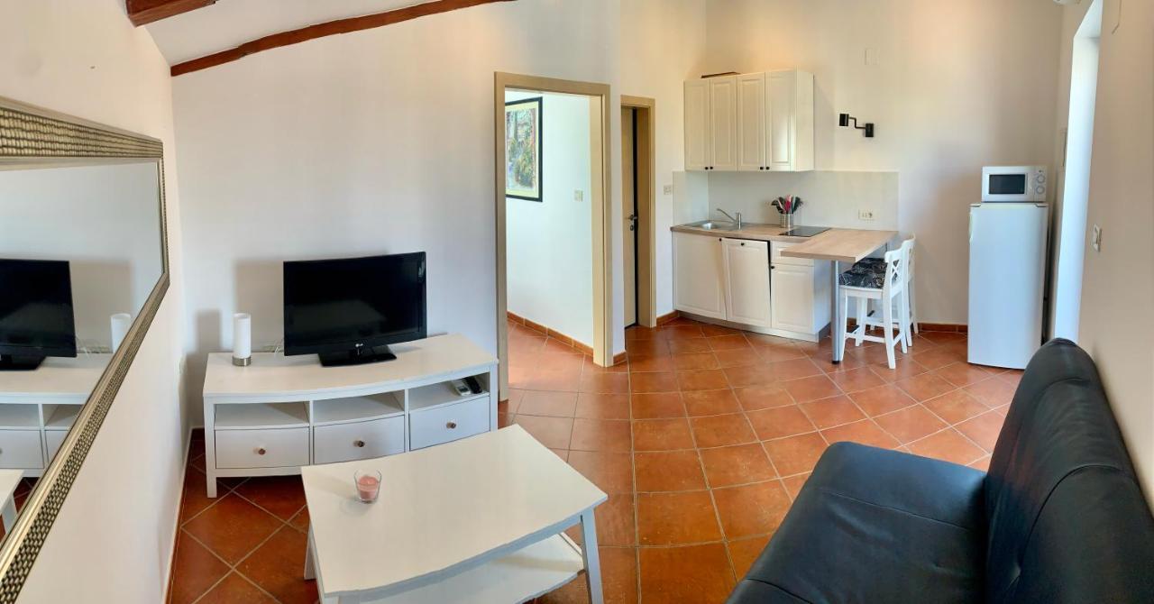 Seaside Apartments Petar Đảo Krk Ngoại thất bức ảnh